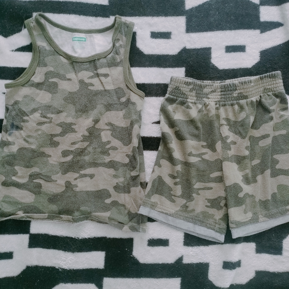 Boys 3t Camo Outfit